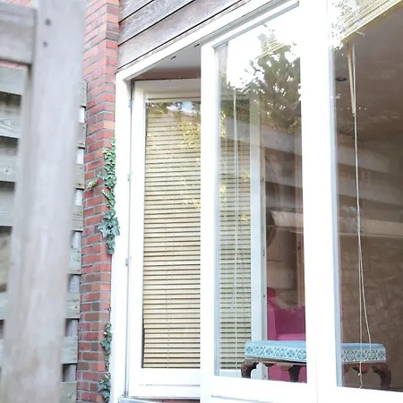 Romantic Patio Δωμάτια σε οικογενειακή κατοικία